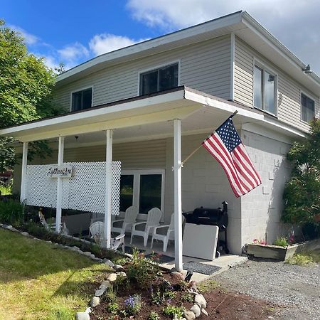 Peaceful Acres Roomy Triplex - Lighthouse Inn - Soldotna, Alaska Kasilof Exterior photo